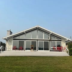 H1 Lakefront 3 bedroom / 3 bath West Canadian Lake
