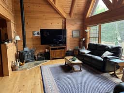 DAL - Large Log Cabin on Finger Lake - Image 4