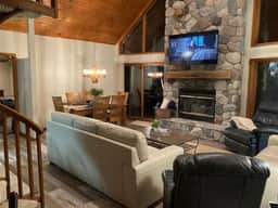 K1 - 3 bedroom/2.5 bath with loft on Highland Course - Image 4
