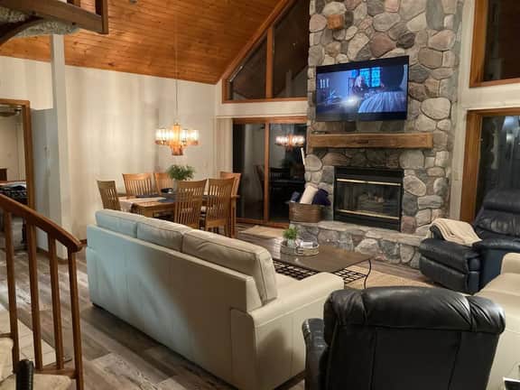 K1 - 3 bedroom/2.5 bath with loft on Highland Course - Image 4