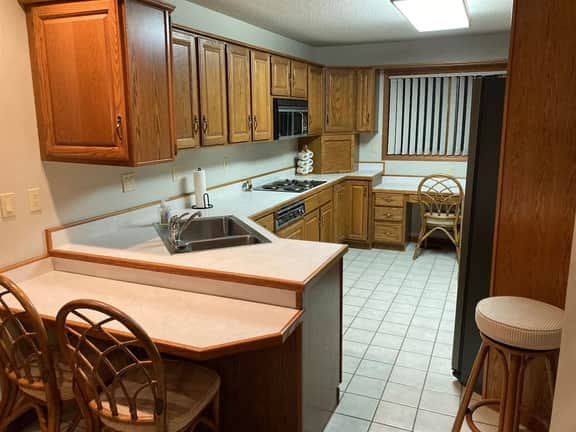 K1 - 3 bedroom/2.5 bath with loft on Highland Course - Image 5