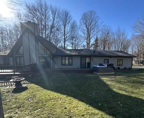 K1 - 3 bedroom/2.5 bath with loft on Highland Course - Image 2